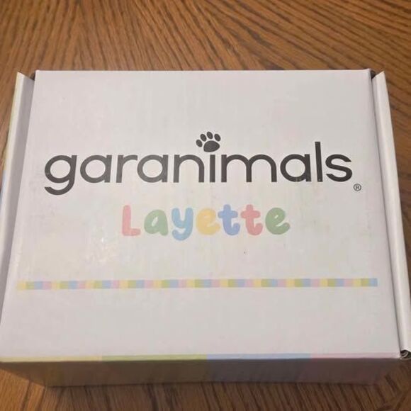 Garanimals Newborn Baby Girl Layette, 6-9 months - Picture 4 of 5